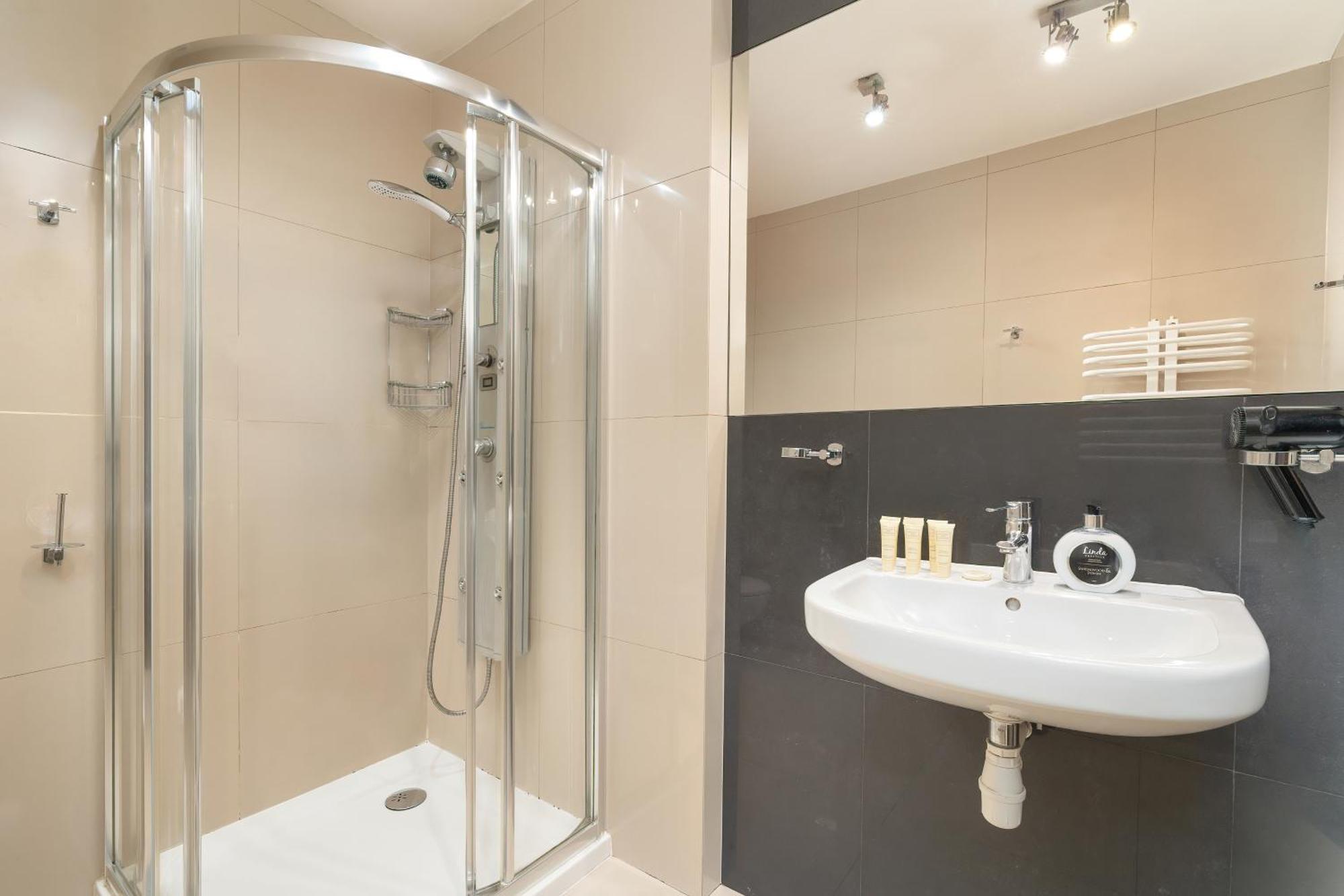 Przestronne Apartamenty W Zakopanem Z Trzema Sypialniami I Parkingiem By Noclegi Renters ภายนอก รูปภาพ