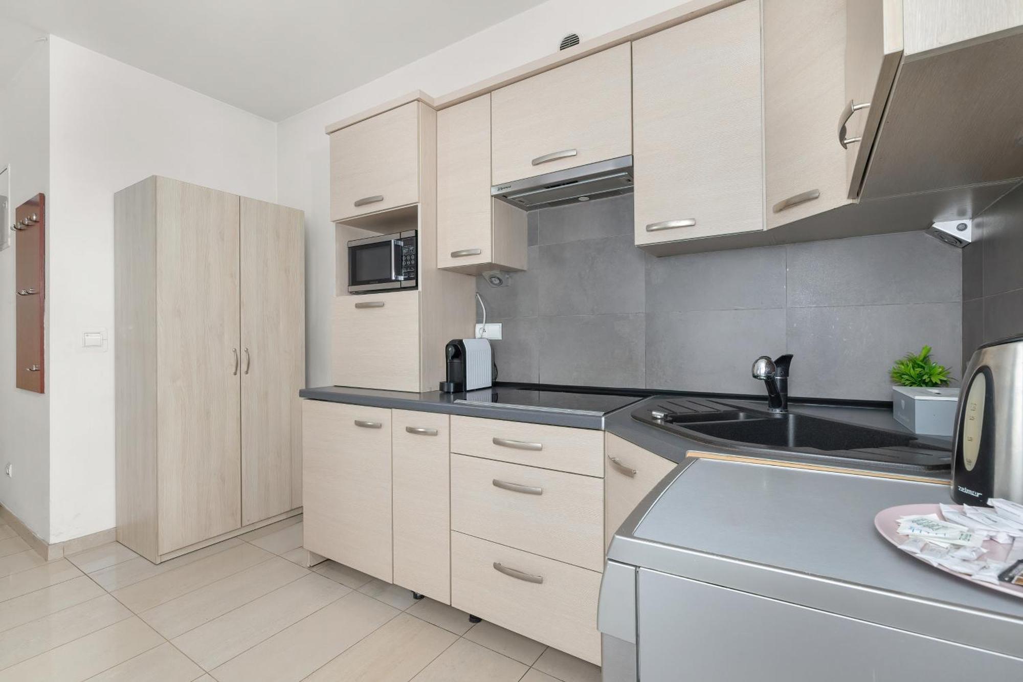Przestronne Apartamenty W Zakopanem Z Trzema Sypialniami I Parkingiem By Noclegi Renters ภายนอก รูปภาพ
