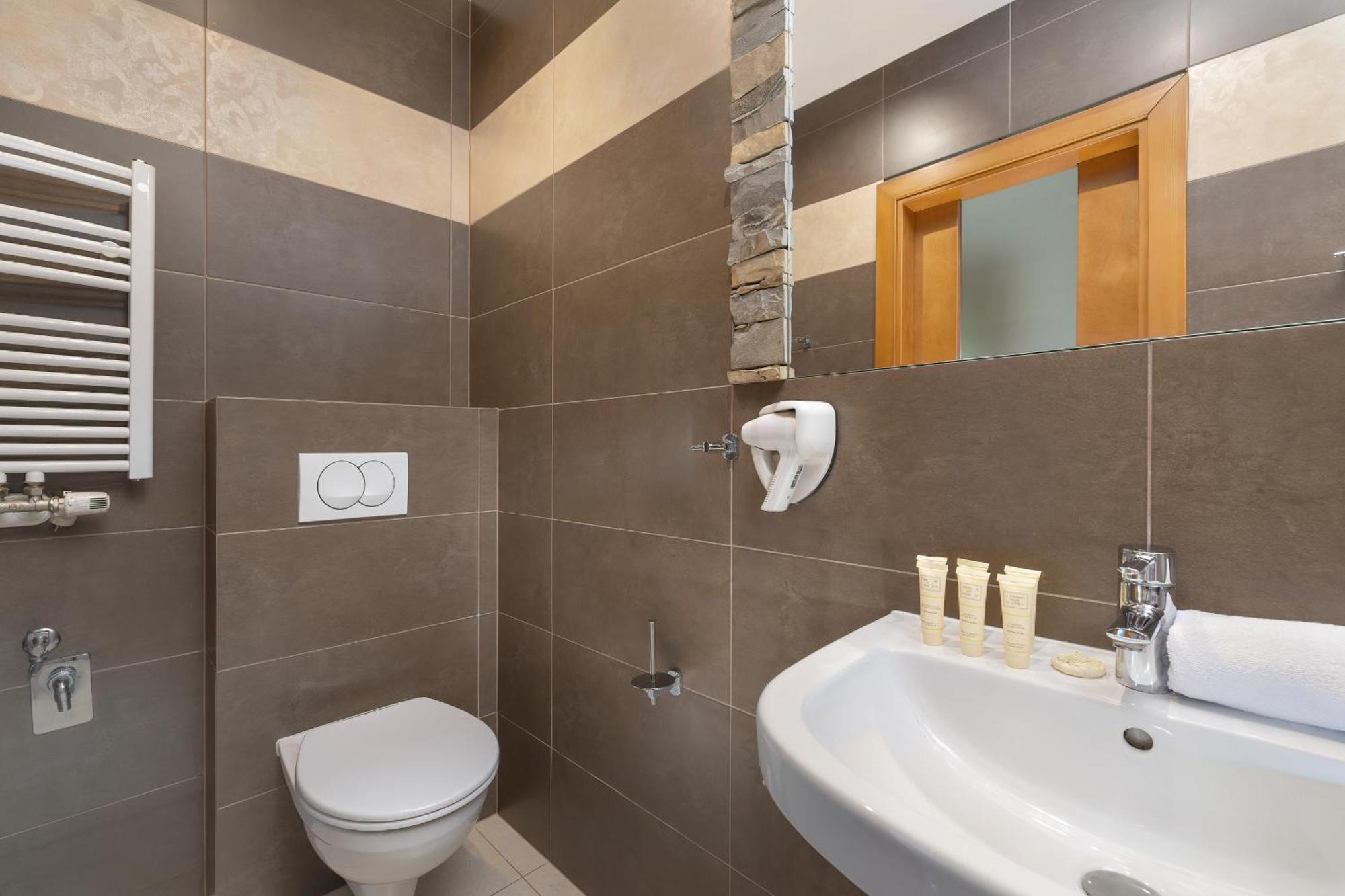 Przestronne Apartamenty W Zakopanem Z Trzema Sypialniami I Parkingiem By Noclegi Renters ภายนอก รูปภาพ