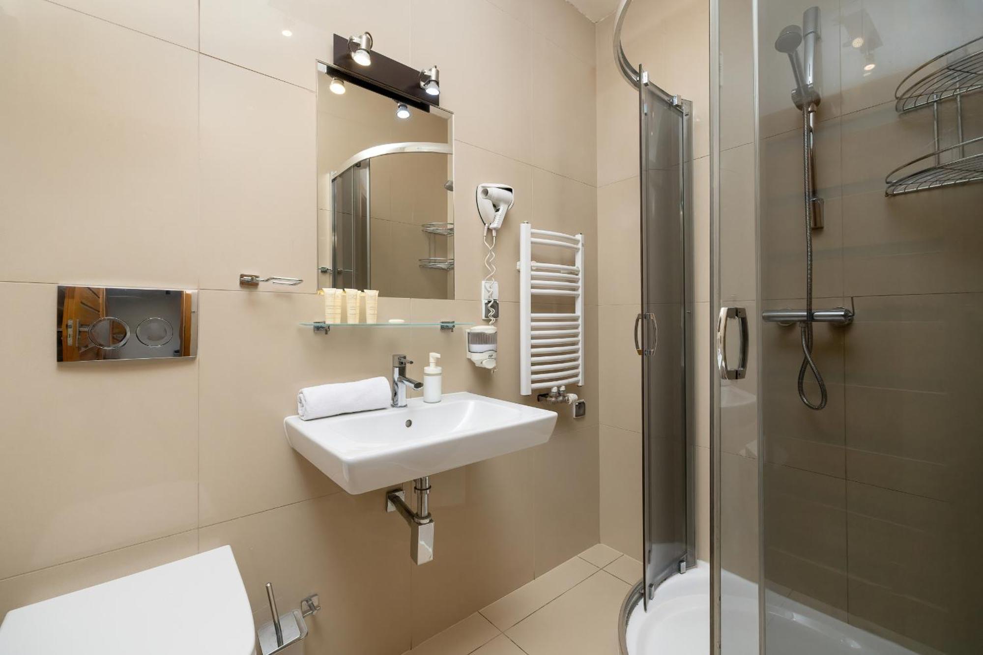 Przestronne Apartamenty W Zakopanem Z Trzema Sypialniami I Parkingiem By Noclegi Renters ภายนอก รูปภาพ