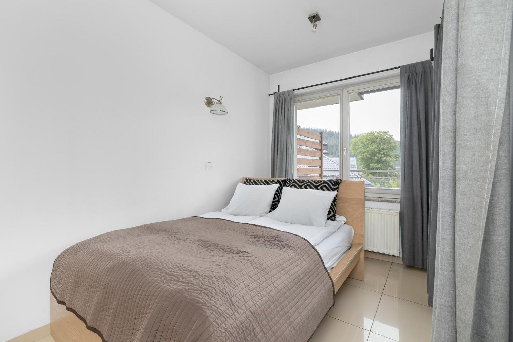Przestronne Apartamenty W Zakopanem Z Trzema Sypialniami I Parkingiem By Noclegi Renters ภายนอก รูปภาพ